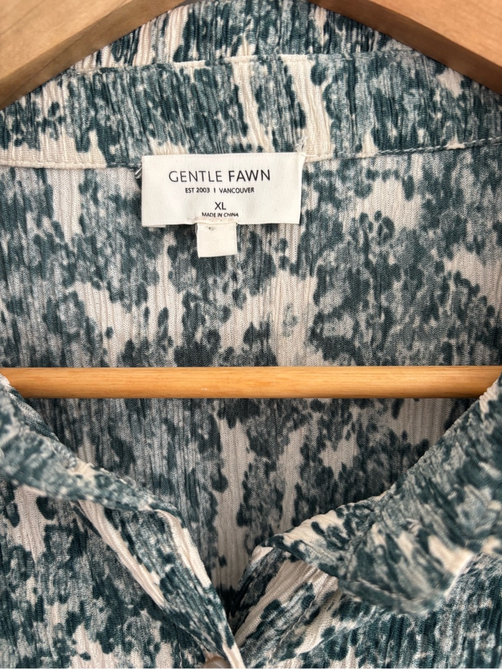 Gentle Fawn Luxury Coastal Chic Plissé Set | New, XL/L - Picture 4 of 15